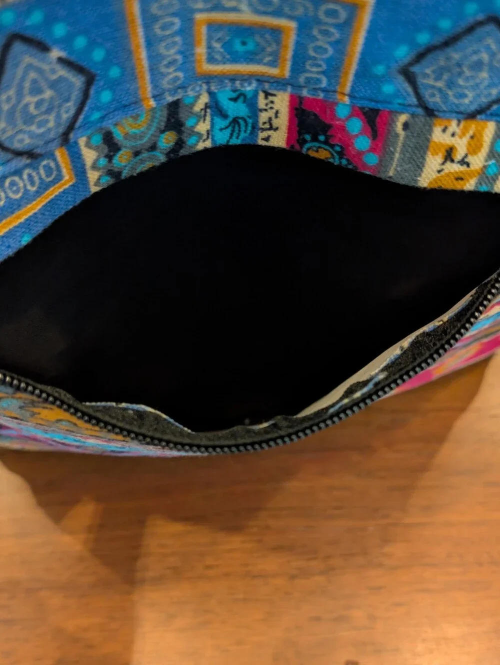 Multi Pattern Adjustable Crossbody Bag - Picture 10 of 15